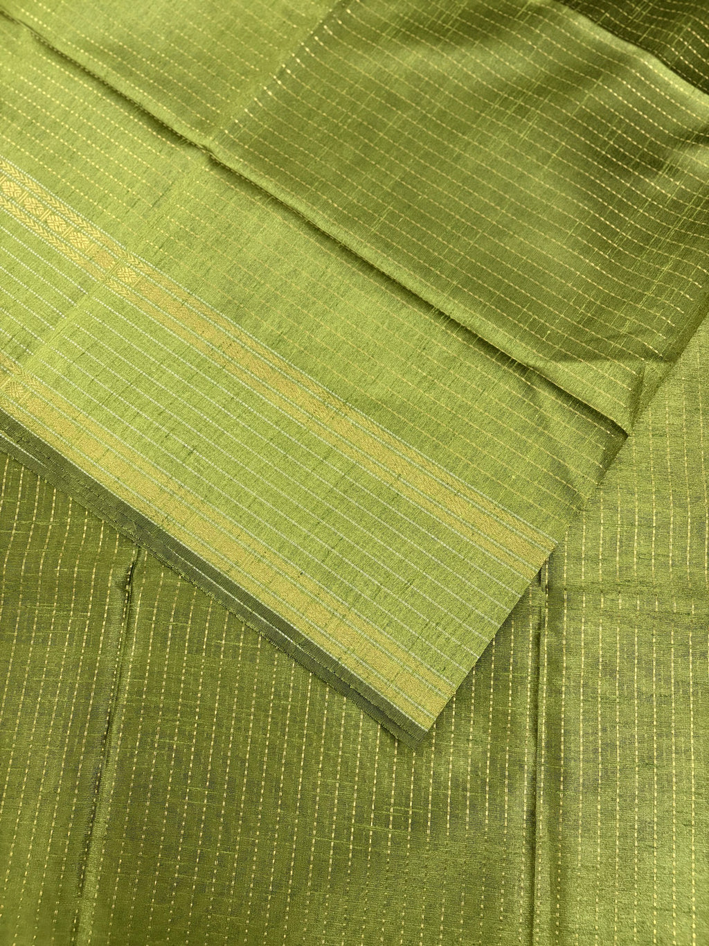 Dhabi Silk Saree – Maroon Green